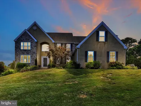 99 Wiand Ln, Spring City, PA 19475