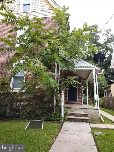 122 W King St, Malvern, PA 19355