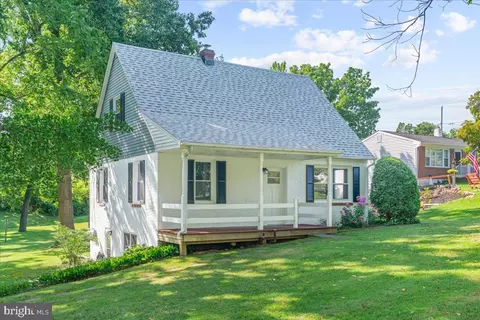 134 Lake Rd, Phoenixville, PA 19460