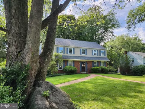 812 Steward Ln, West Chester, PA 19382