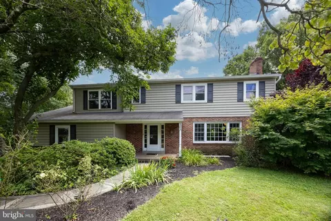 125 Kleyona Ave, Phoenixville, PA 19460