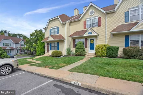 1103 Harvest Ln #32, Phoenixville, PA 19460