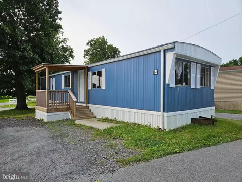 19 Hickory Dr, Atglen, PA 19310