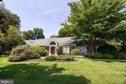1058 Dunvegan Rd, West Chester, PA 19382