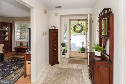103 Beacon Sq, Chesterbrook, PA 19087 photo 4