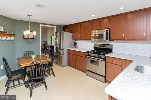 103 Beacon Sq, Chesterbrook, PA 19087 photo 10