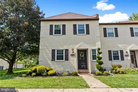 940 Hollyview Ln, West Chester, PA 19380