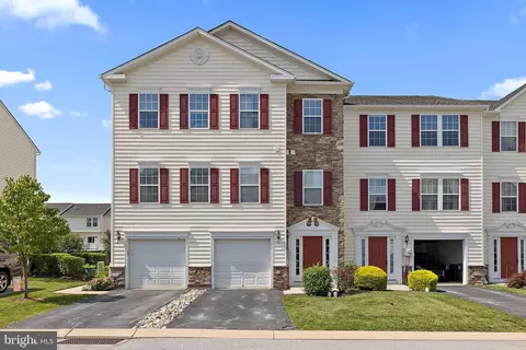 17 Tuxford Ln #17, Coatesville, PA 19320
