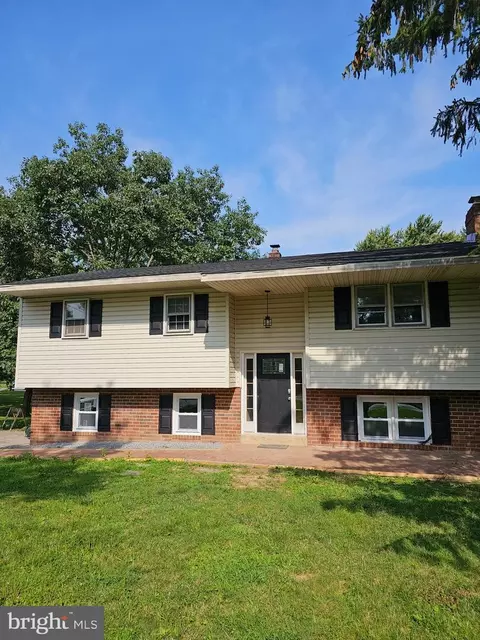1316 Evergreen Dr, Phoenixville, PA 19460