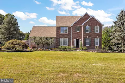 218 Highland View Dr, Lincoln University, PA 19352