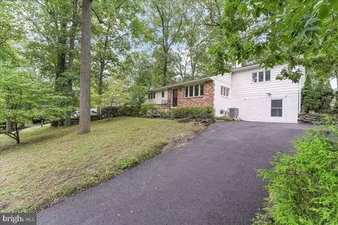 1292 Samuel Rd, West Chester, PA 19380