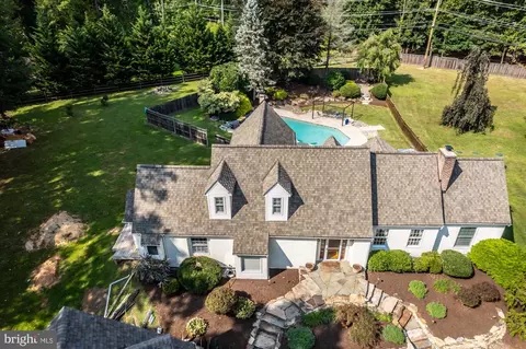 1167 W Valley Hill Rd, Malvern, PA 19355