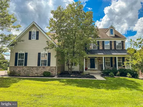 121 Candlewyck Rd, Avondale, PA 19311