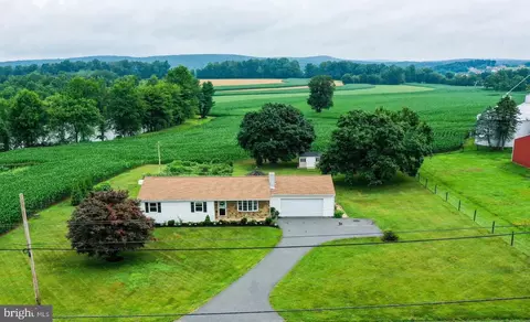 452 N Manor Rd, Elverson, PA 19520