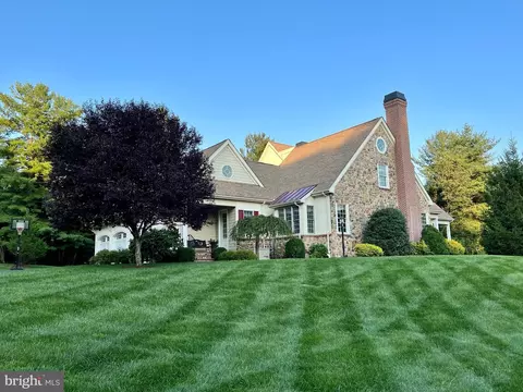 605 Coltsfoot Dr, West Chester, PA 19382