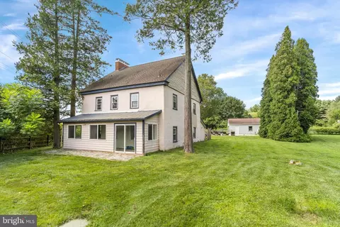 2198 Newark Rd, West Grove, PA 19390