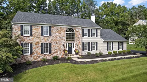 106 Longfields Way, Downingtown, PA 19335