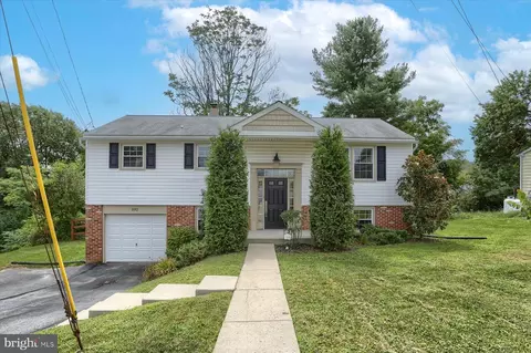 892 W Chestnut St, Coatesville, PA 19320