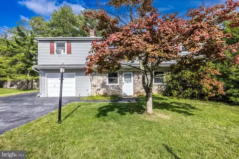 1295 Clearbrook Rd, West Chester, PA 19380