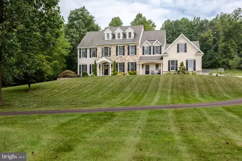 1231 Saint Peters Rd, Pottstown, PA 19465