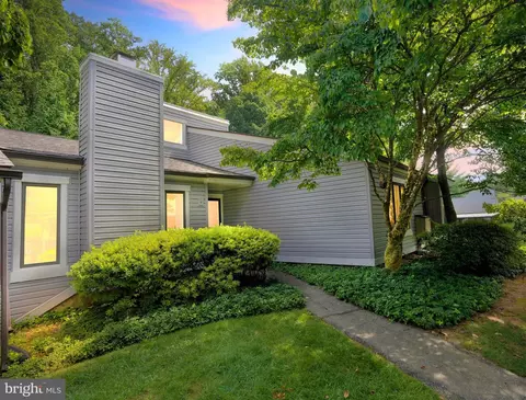 189 Chandler Dr, West Chester, PA 19380