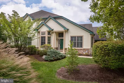 1667 Yardley Dr, West Chester, PA 19380