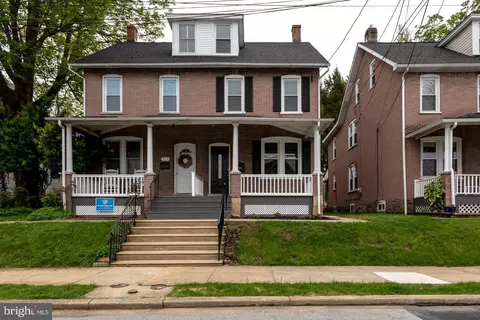 136 W Pennsylvania Ave, Downingtown, PA 19335