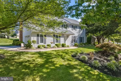 1155 Fielding Dr, West Chester, PA 19382