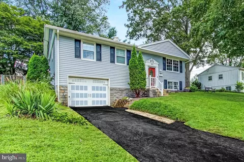 411 Chesterfield Dr, Downingtown, PA 19335
