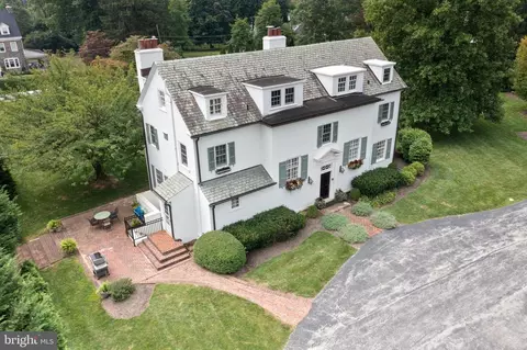 423 Old Eagle School Rd #WITH, Wayne, PA 19087 photo 2