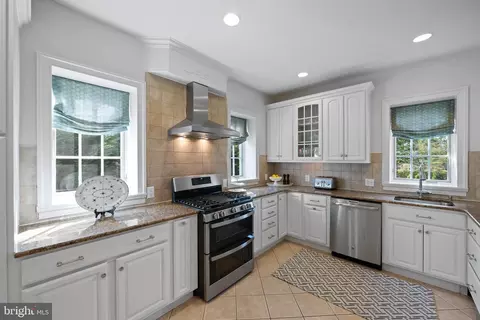 423 Old Eagle School Rd #WITH, Wayne, PA 19087 photo 12