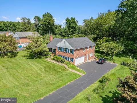 350 Red Coat Ln, Wayne, PA 19087 photo 4