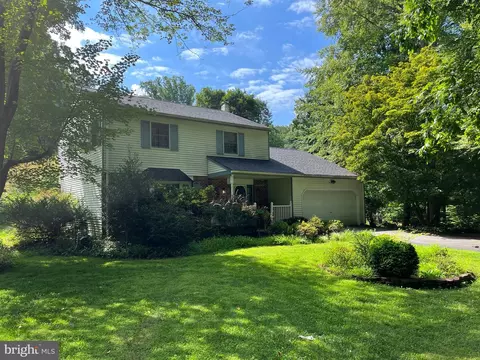 123 Constitution Dr, Downingtown, PA 19335