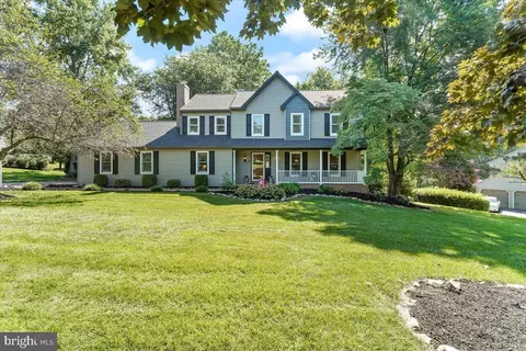 10 Red Oak Dr, Lincoln University, PA 19352