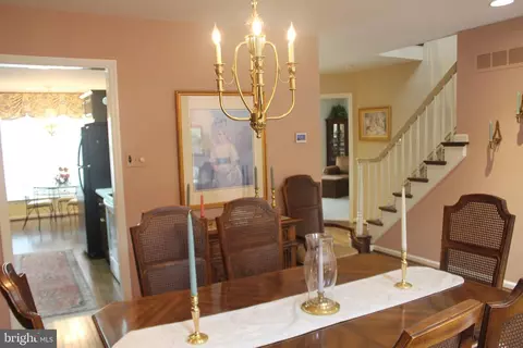 31 Wingstone Ln, Devon, PA 19333 photo 4