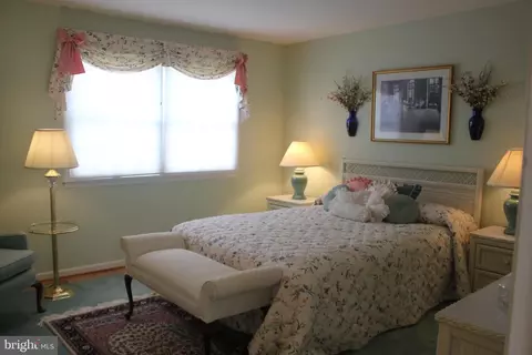 31 Wingstone Ln, Devon, PA 19333 photo 29