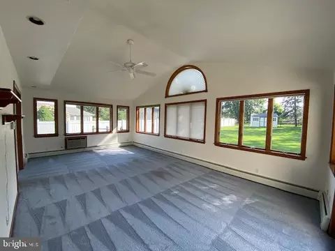 109 Baker Cir, Exton, PA 19341 photo 10