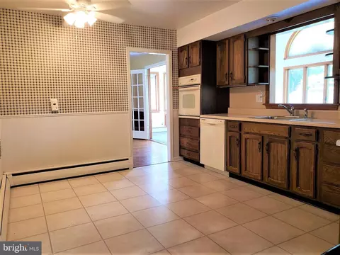 109 Baker Cir, Exton, PA 19341 photo 13