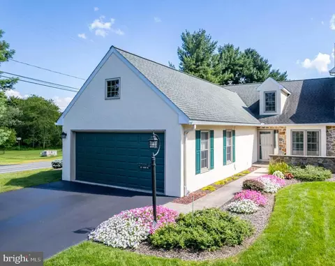 127 Derby Dr, Elverson, PA 19520