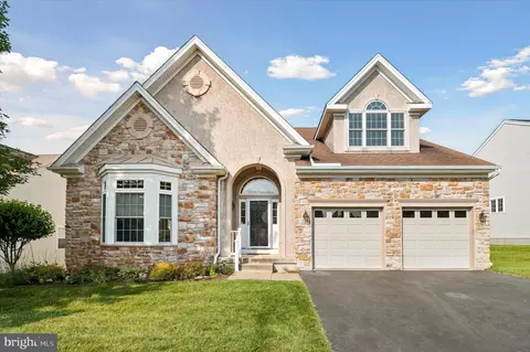 415 Hodgson Cir, West Grove, PA 19390