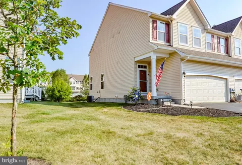 237 Mullen Dr, Avondale, PA 19311