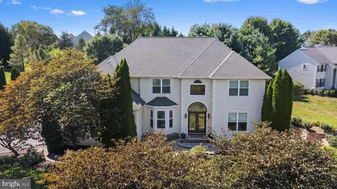 4 Wellsville Ln, Avondale, PA 19311