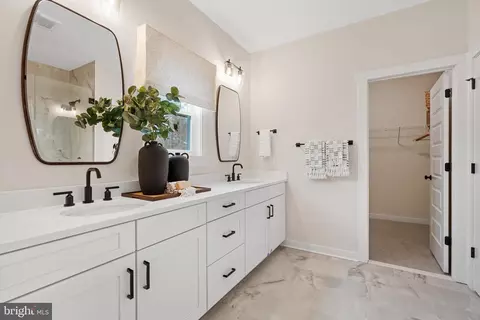 Bath - 100 Hearthside Way #SAVANNAH, Oxford, PA 19363 photo 1 of 3