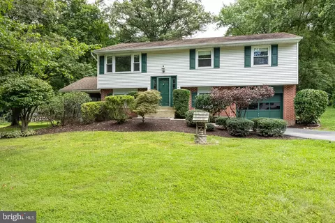 21 Raleigh Dr, Downingtown, PA 19335