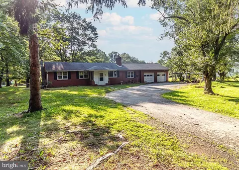 200 Barneston Rd, Honey Brook, PA 19344