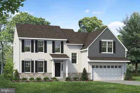 118 Petrelia Dr, Honey Brook, PA 19344