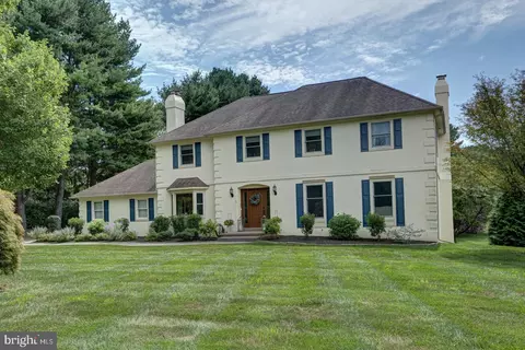 206 Wiltshire Dr, Kennett Square, PA 19348