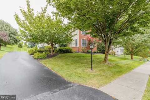 222 Windham Dr, Exton, PA 19341 photo 3
