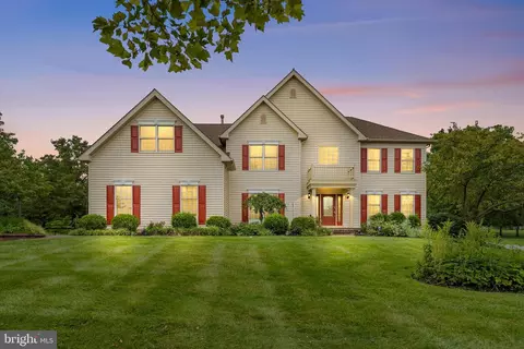 450 Bowen Dr, Exton, PA 19341