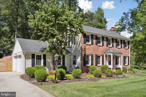831 Hollow Rd, Wayne, PA 19087 photo 2